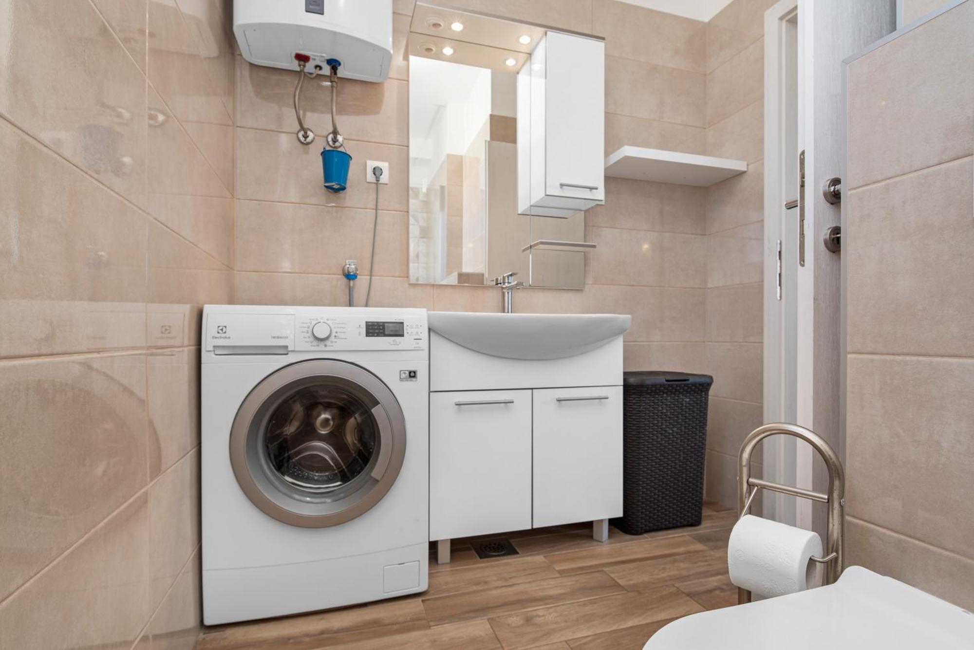 Apartments Boomerang Rogoznica  Rum bild